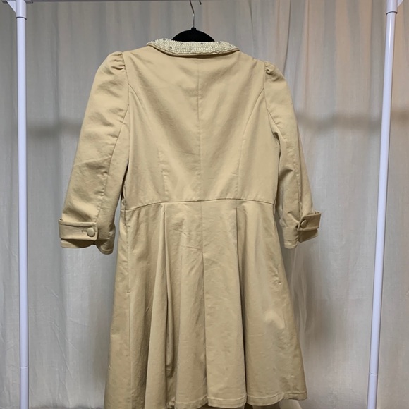 Short trench coat - Picture 3 of 7